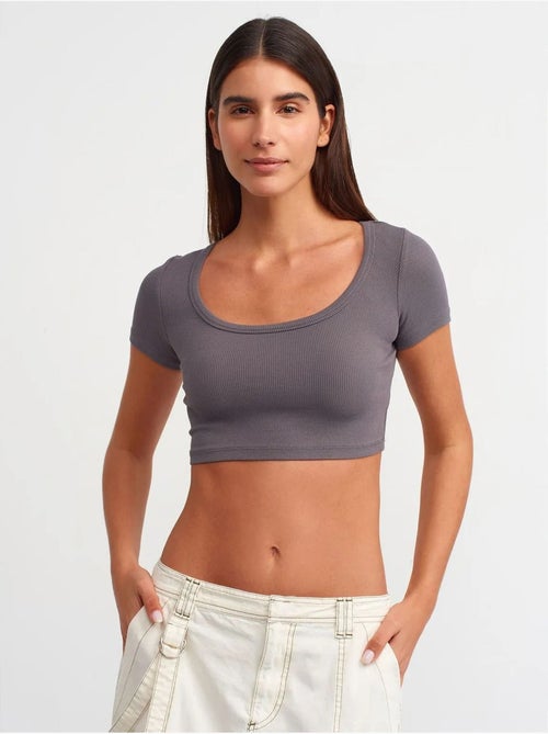 Camiseta crop acanalada de mujer dilvin - Kiabi