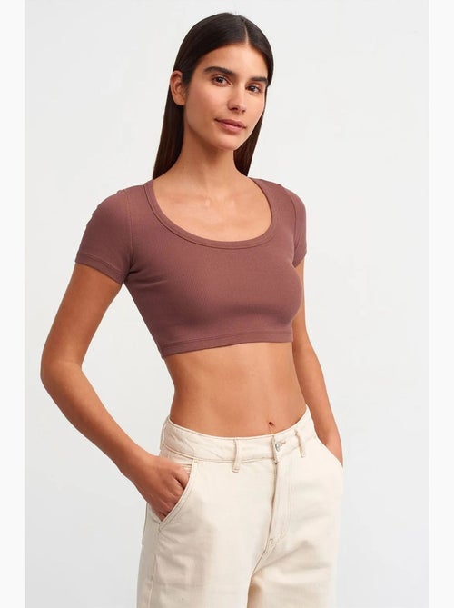 Camiseta crop acanalada de mujer dilvin - Kiabi