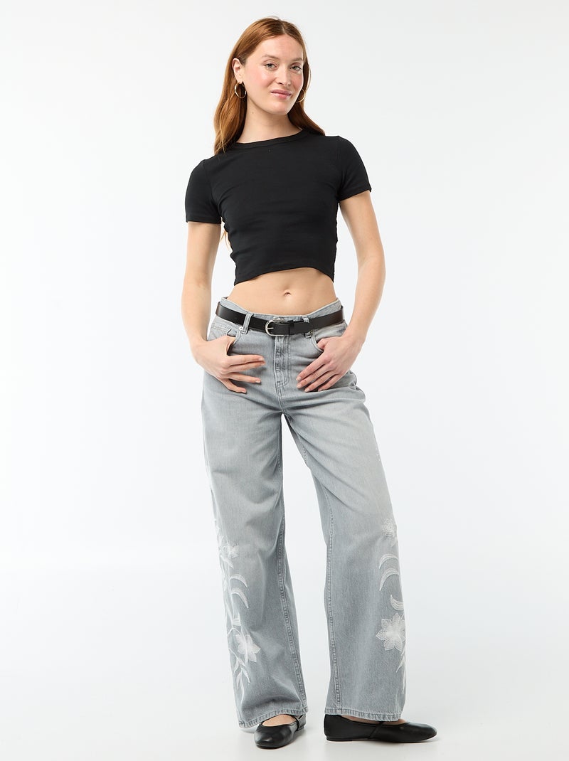 Camiseta crop básica Negro - Kiabi