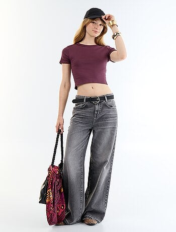 Camiseta crop básica