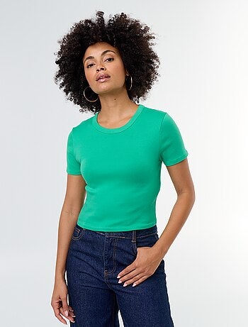 Camiseta crop básica