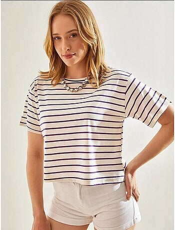Camiseta crop boxy a rayas con cuello redondo lucci