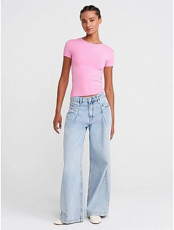 Camiseta crop de mujer slim fit con cuello redondo dilvin