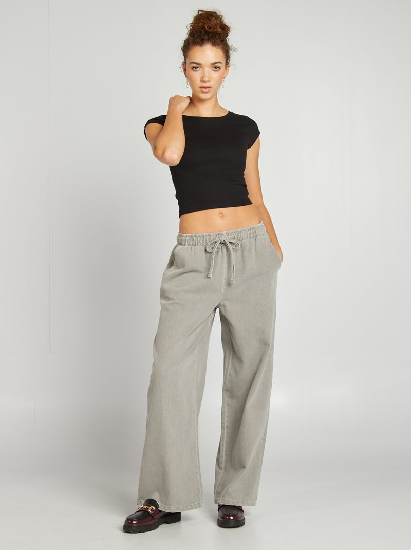Camiseta crop top de manga corta negro - Kiabi