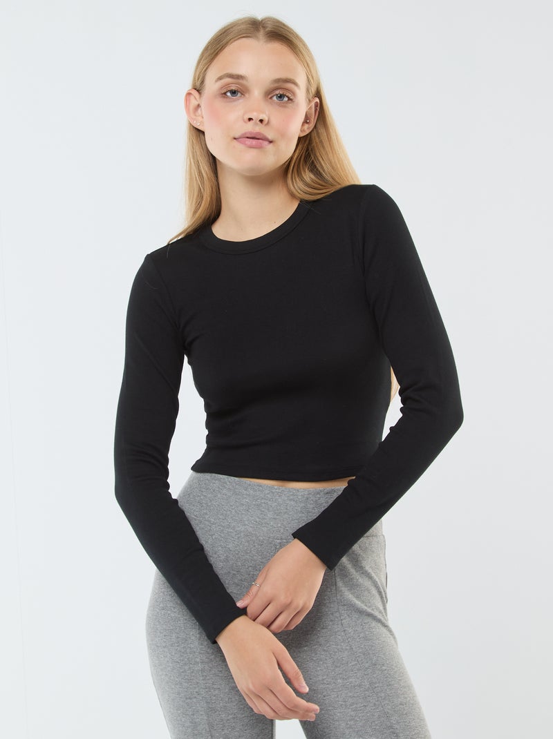 Camiseta cropped básica negro - Kiabi
