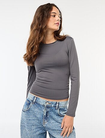 Camiseta cropped de efecto arrugado