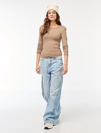 Camiseta cropped de efecto arrugado