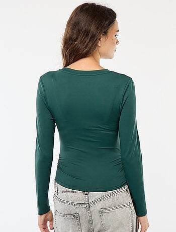 Camiseta cropped de efecto arrugado