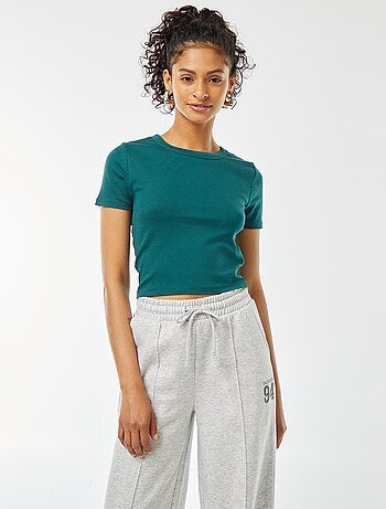 Camiseta cropped de manga corta