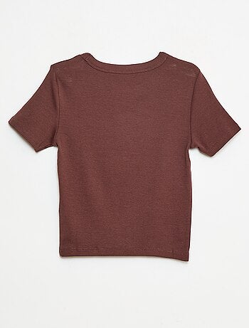 Camiseta cropped de manga corta