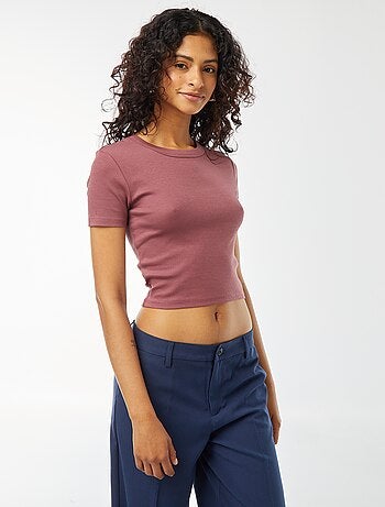 Camiseta cropped de manga corta