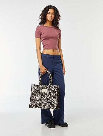 Camiseta cropped de manga corta