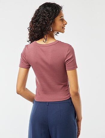 Camiseta cropped de manga corta