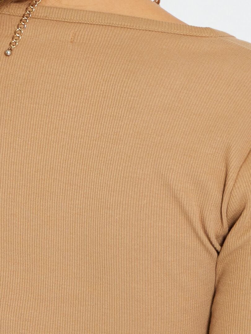 Camiseta cropped de punto de canalé BEIGE - Kiabi