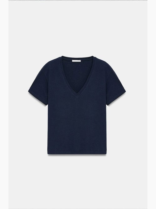 Camiseta cuello pico algodón lyocell manga corta dilvin - Kiabi Camiseta cuello pico algodón lyocell manga corta dilvin - Kiabi