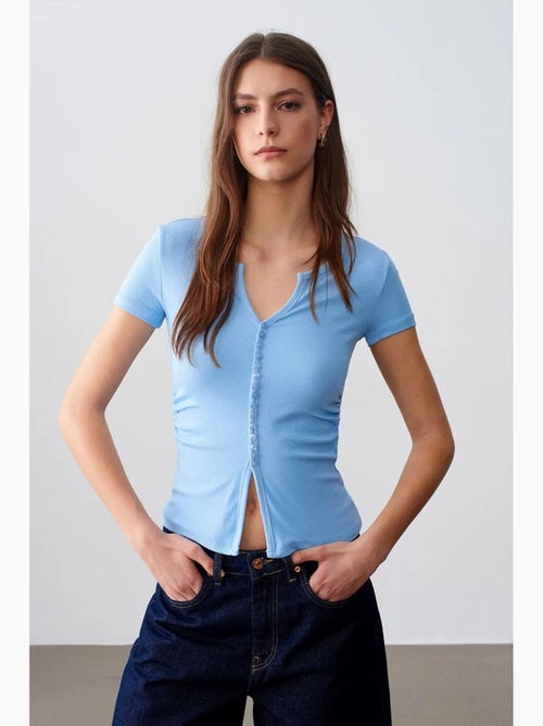 Camiseta cuello redondo botones manga larga ajustada dilvin - Kiabi Camiseta cuello redondo botones manga larga ajustada dilvin - Kiabi