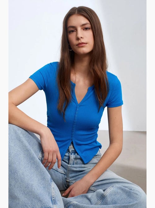 Camiseta cuello redondo botones manga larga ajustada dilvin - Kiabi Camiseta cuello redondo botones manga larga ajustada dilvin - Kiabi