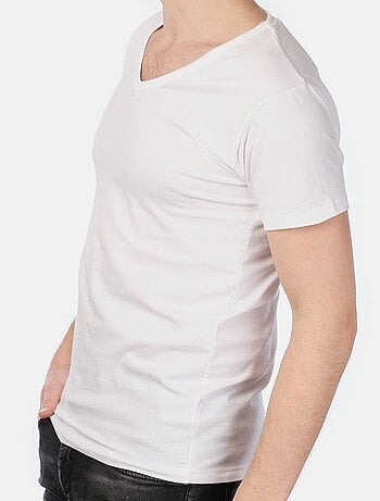 Camiseta cuello V unido