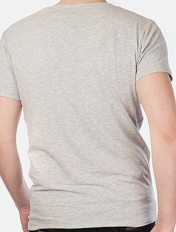 Camiseta cuello V unido