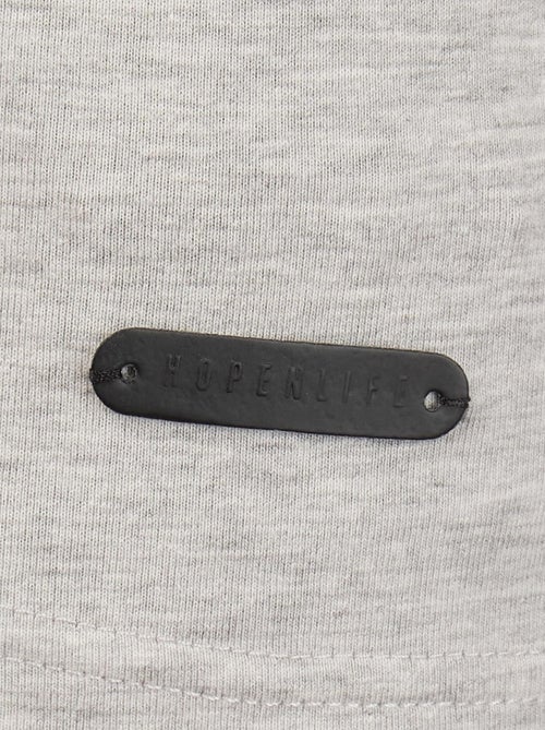 Camiseta cuello V unido - Kiabi