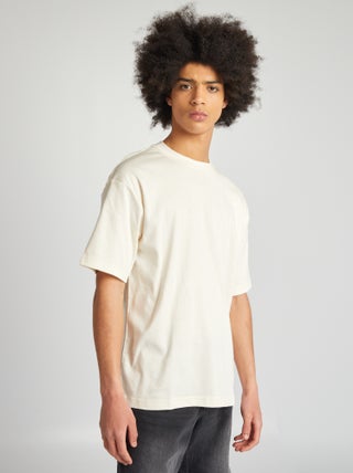 Camiseta de algodón con bordado en el pecho