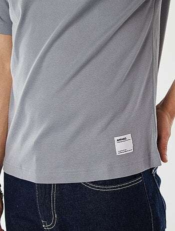 Camiseta de algodón con cuello redondo