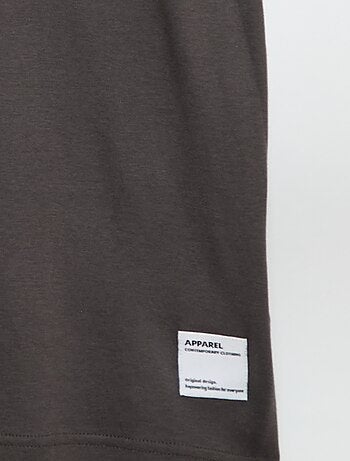 Camiseta de algodón con cuello redondo