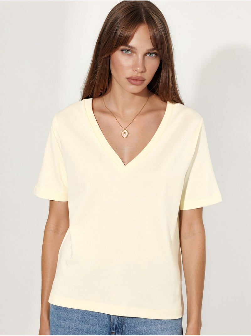 Camiseta de algodón con escote en v de corte regular y color liso busem Amarillo limón - Kiabi