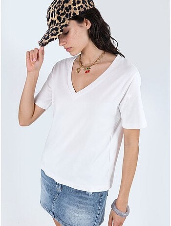 Camiseta de algodón con escote en v de corte regular y color liso busem