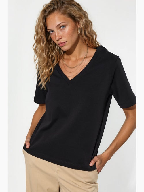 Camiseta de algodón con escote en v de corte regular y color liso busem - Kiabi