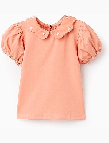 Camiseta de algodón con flores bordadas