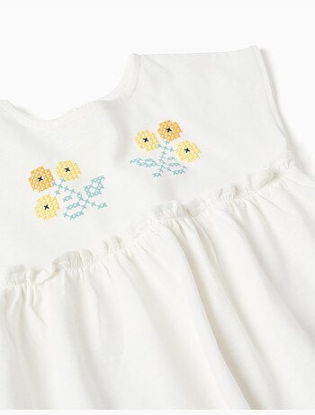 Camiseta de algodón con flores + pantalón corto vaquero