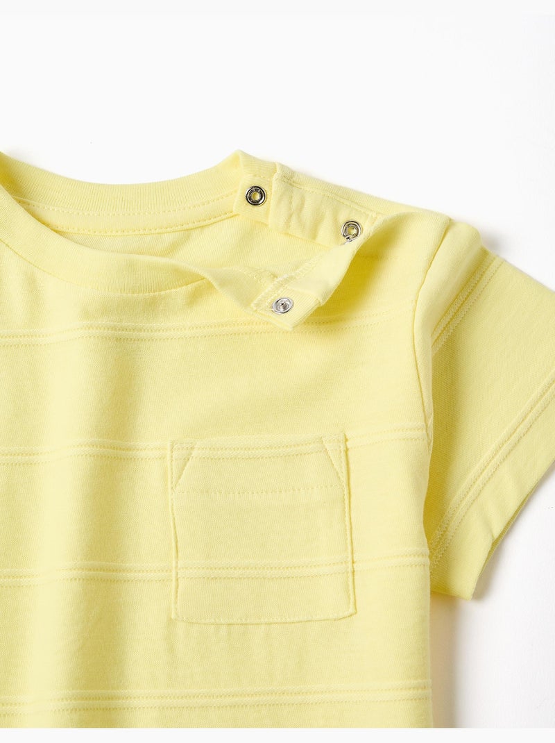Camiseta de algodón con líneas en relieve y bolsillo Amarillo - Kiabi
