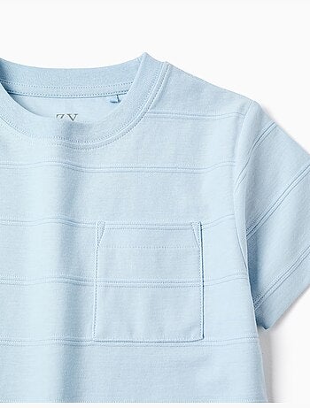 Camiseta de algodón con líneas en relieve y bolsillo