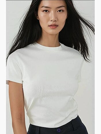 Camiseta de algodón de cuello redondo y corte regular hiccup