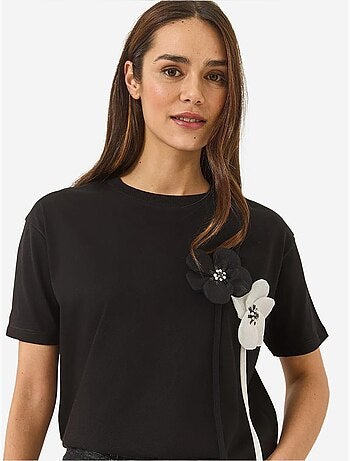 Camiseta de algodón de manga corta con accesorios lucci