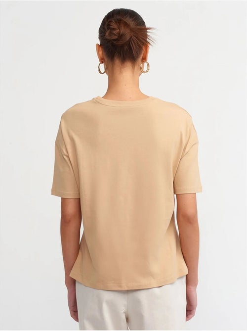 Camiseta de algodón de mujer con cuello redondo dilvin - Kiabi Camiseta de algodón de mujer con cuello redondo dilvin - Kiabi
