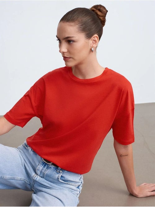 Camiseta de algodón de mujer con cuello redondo dilvin - Kiabi Camiseta de algodón de mujer con cuello redondo dilvin - Kiabi