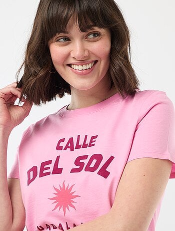 Camiseta de algodón estampada con cuello redondo para mujer