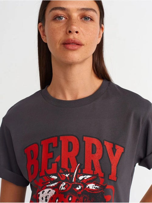 Camiseta de algodón estampada de mujer con cuello redondo dilvin - Kiabi Camiseta de algodón estampada de mujer con cuello redondo dilvin - Kiabi