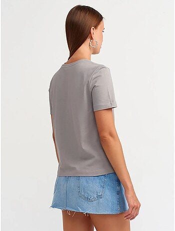 Camiseta de algodón para mujer con cuello redondo dilvin