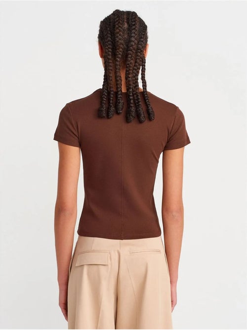 Camiseta de algodón slim fit con cuello de pico dilvin - Kiabi