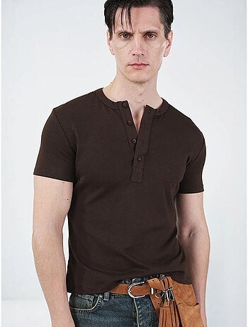 Camiseta de algodón slim fit de cuello redondo con detalle de botones giesto