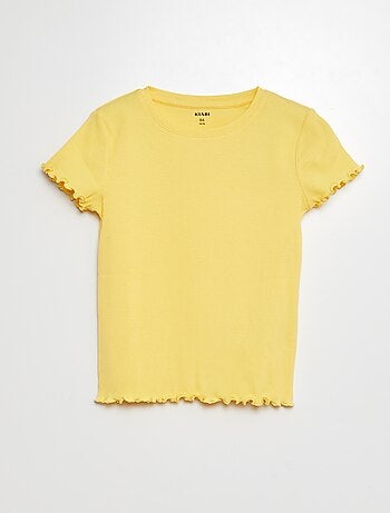 Camiseta de canalé con bordes ondulados