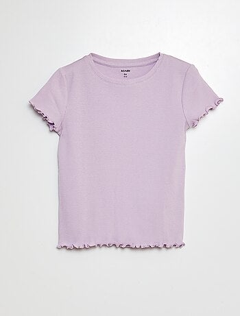 Camiseta de canalé con bordes ondulados