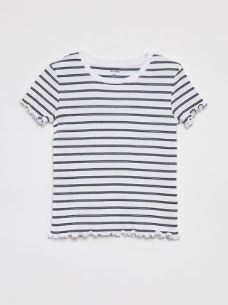 Camiseta de canalé con bordes ondulados y estampados