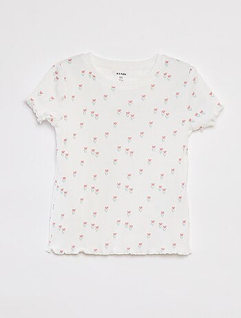 Camiseta de canalé con bordes ondulados y estampados