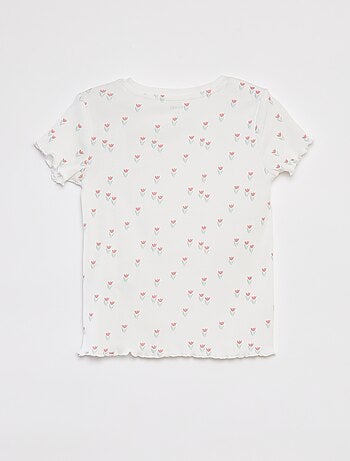 Camiseta de canalé con bordes ondulados y estampados