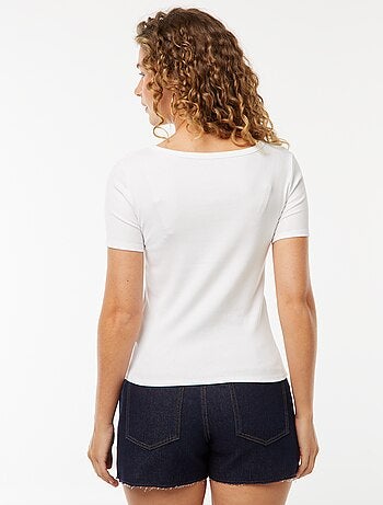 Camiseta de canalé con cierre con botones