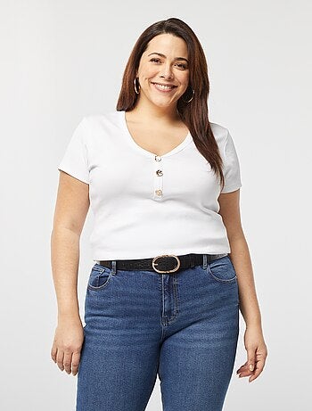 Camiseta de canalé con cuello abotonado